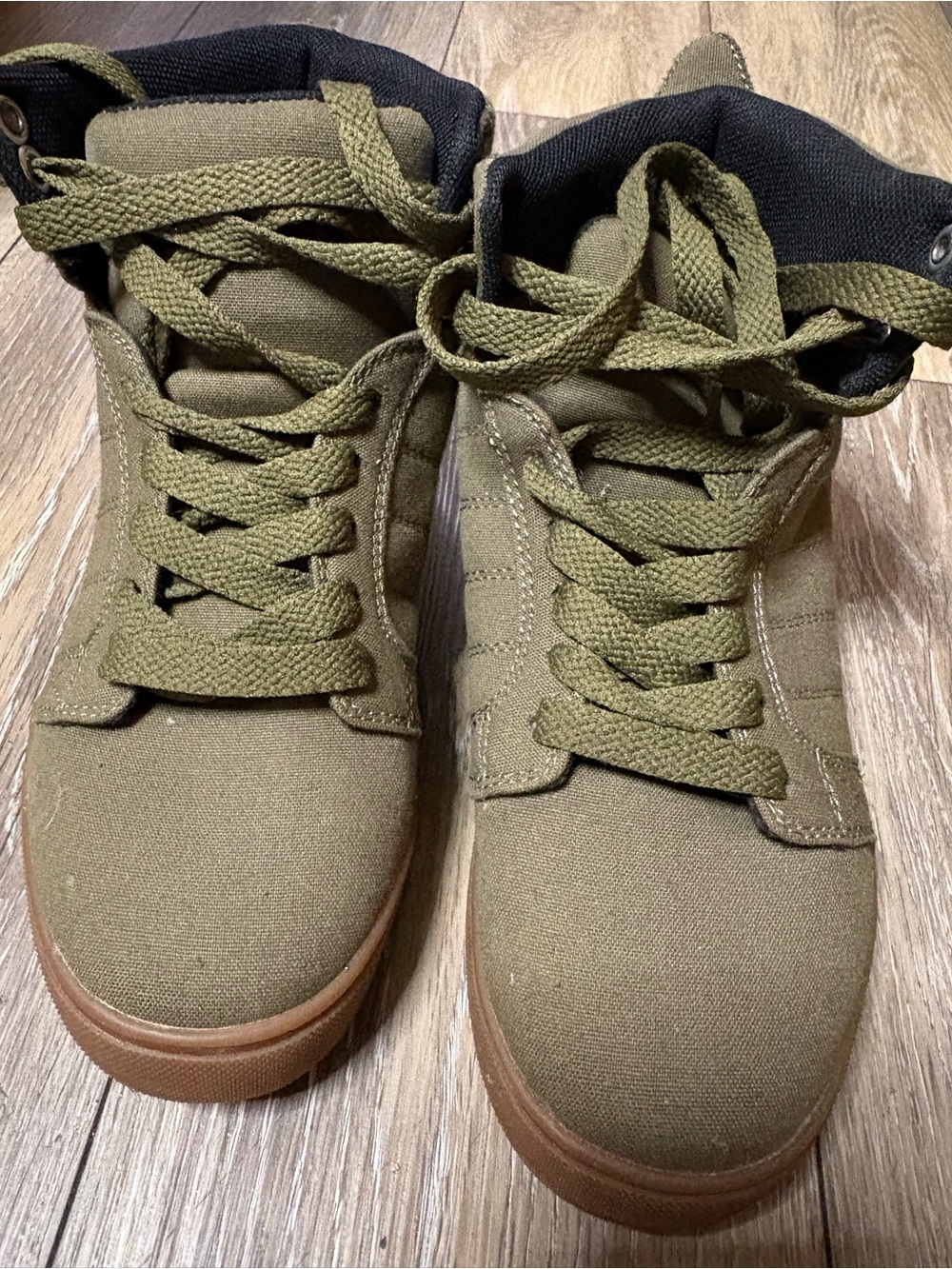 Olive Canvas High-Top Sneakers for kids size 3
